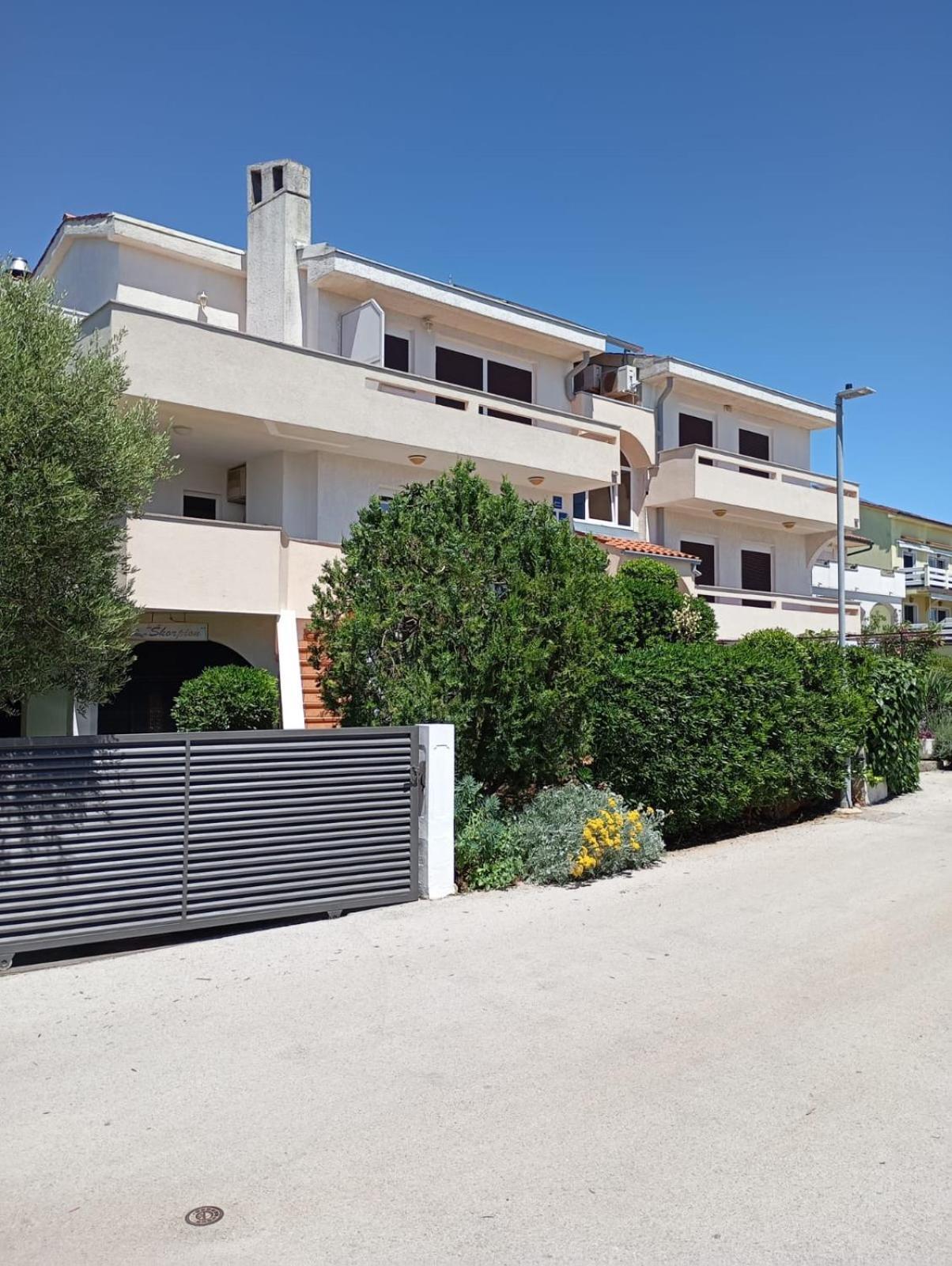 Rooms Helena Krk Town Εξωτερικό φωτογραφία