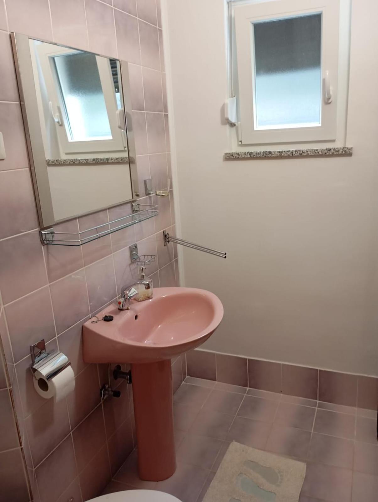 Rooms Helena Krk Town Εξωτερικό φωτογραφία