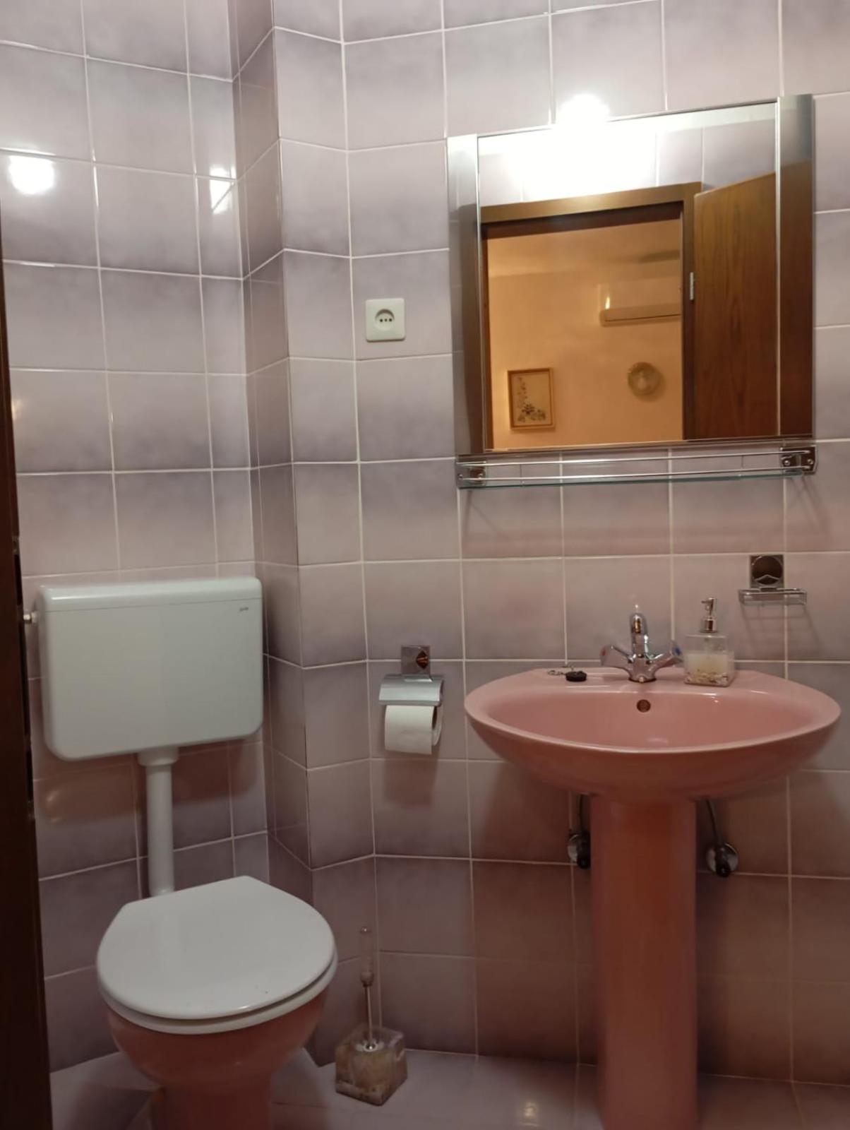 Rooms Helena Krk Town Εξωτερικό φωτογραφία