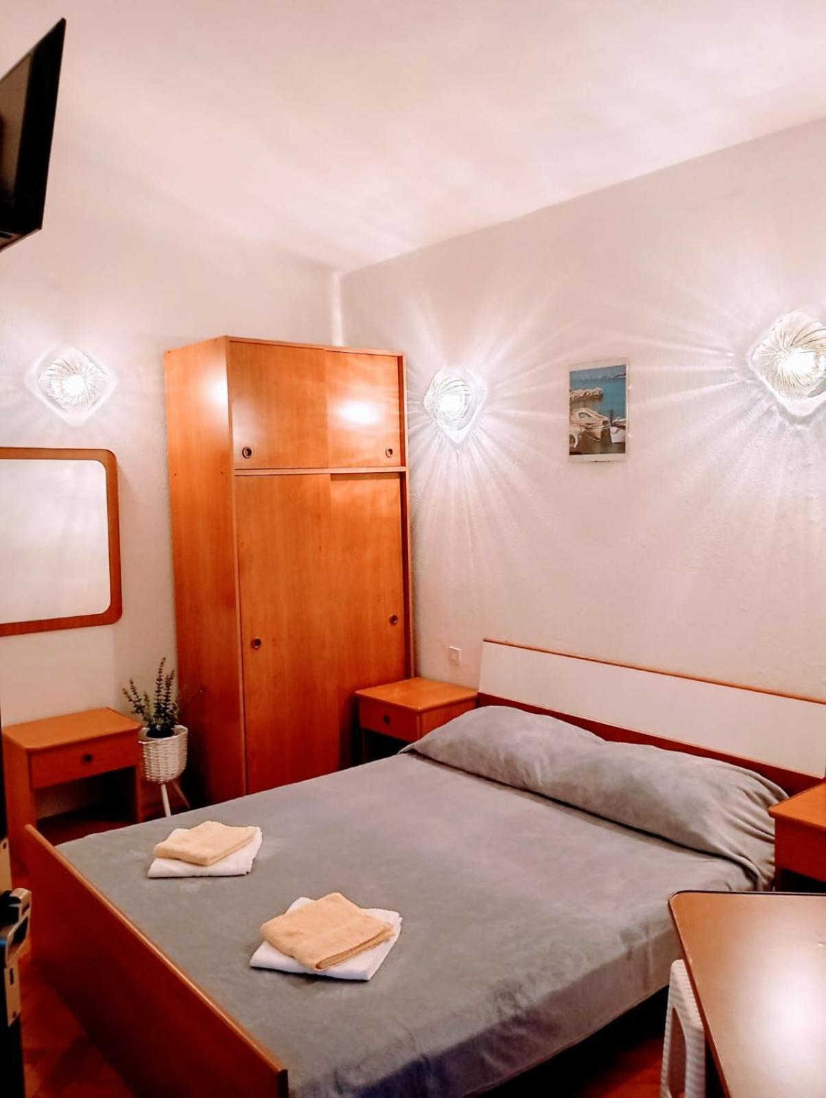 Rooms Helena Krk Town Εξωτερικό φωτογραφία