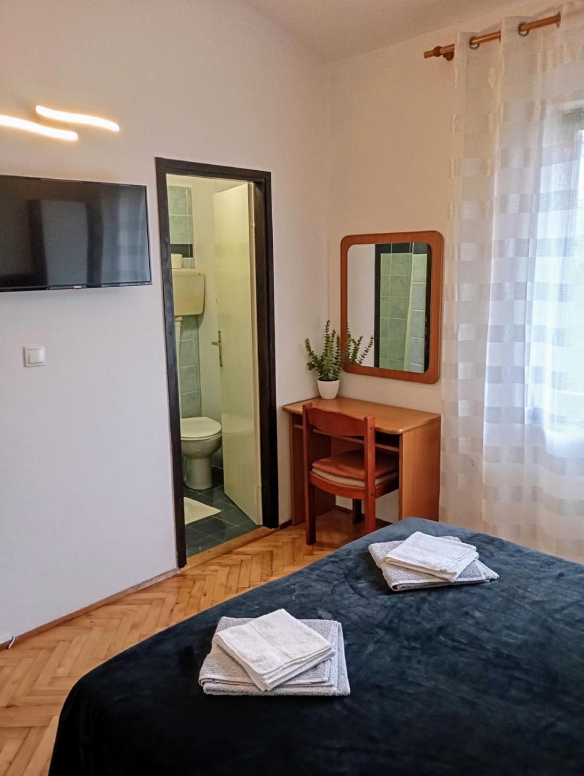 Rooms Helena Krk Town Εξωτερικό φωτογραφία