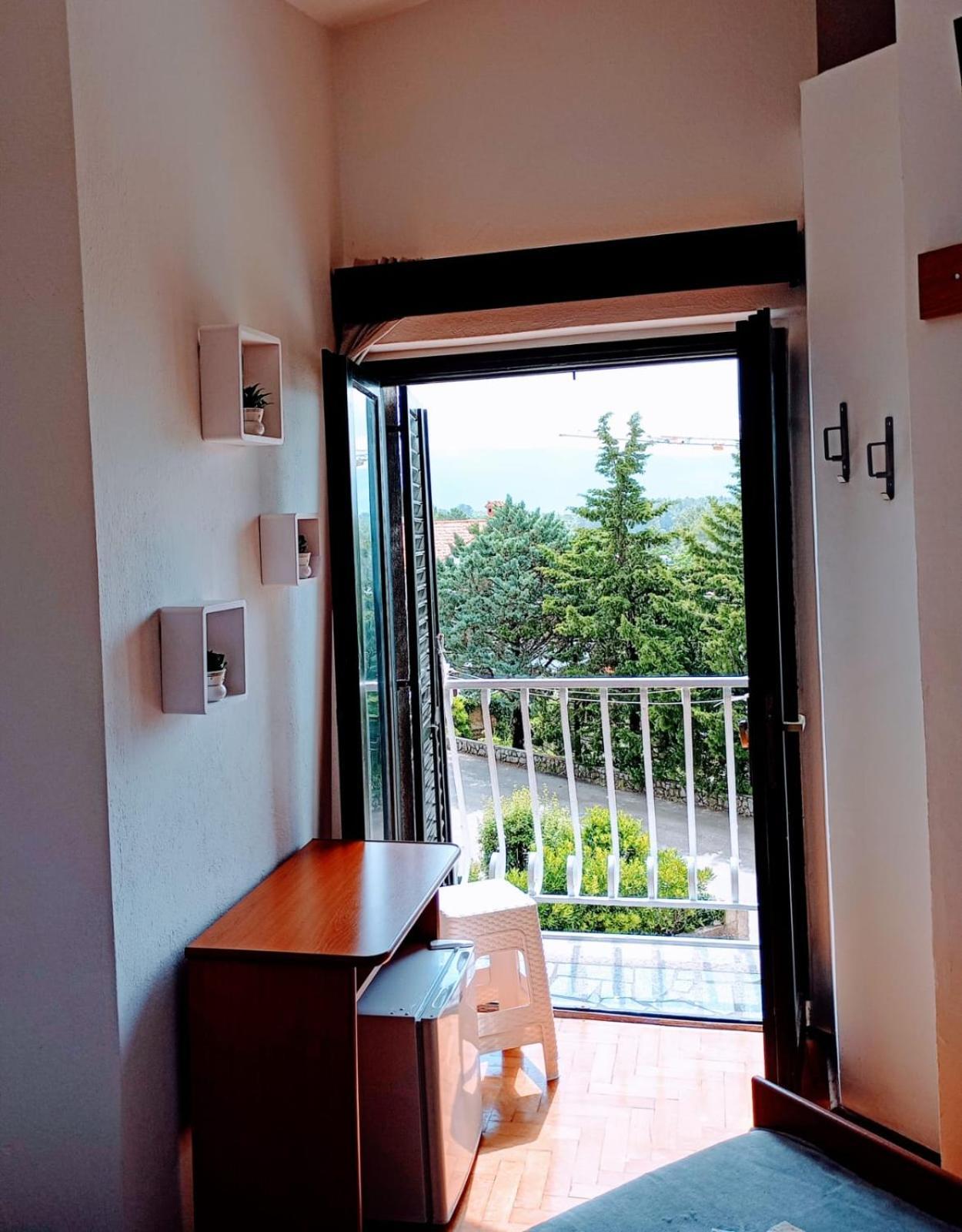 Rooms Helena Krk Town Εξωτερικό φωτογραφία
